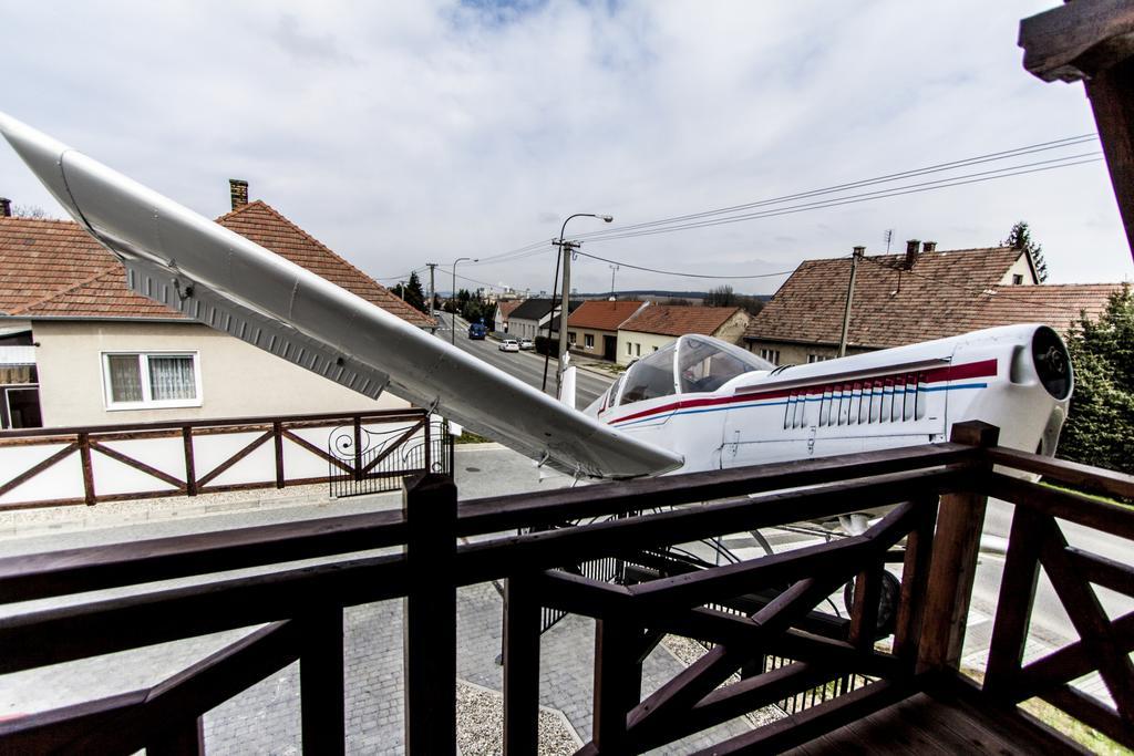 Penzion Cmelak Boleraz Exterior photo